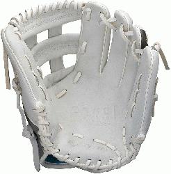 A leather Quantum Closure SystemTM provides adjustable hand opening for optimized fit and 