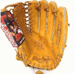  PRO-T Horween, just a mark on the back of the glove where the leather lace inden