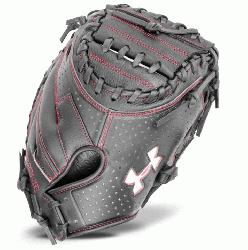 er series mitt features a blend of leathe