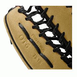 00 OT6 from Wilson features a one-piece, six finger palmweb. Its pe