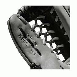 0 KP92 - 12.5 Wilson A2000 KP92 Outifeld Baseball GloveA2000 KP92 12.5 Outifeld Baseball Glove- R