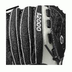 .5 Wilson A2000 V125 Super Skin 12.5 Outfield Fastpitch GloveA2000 V125 12.5 Outf